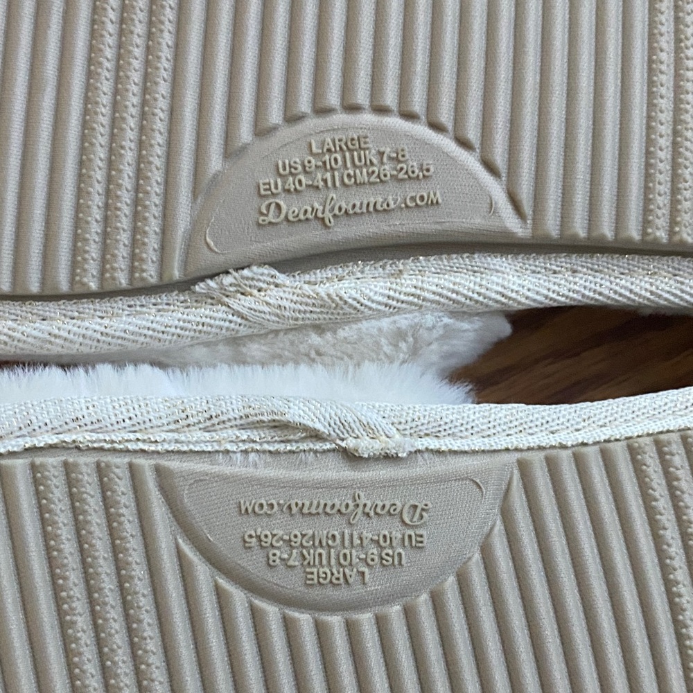 NWT Dearfoams White Bridal Slippers - Picture 3 of 4